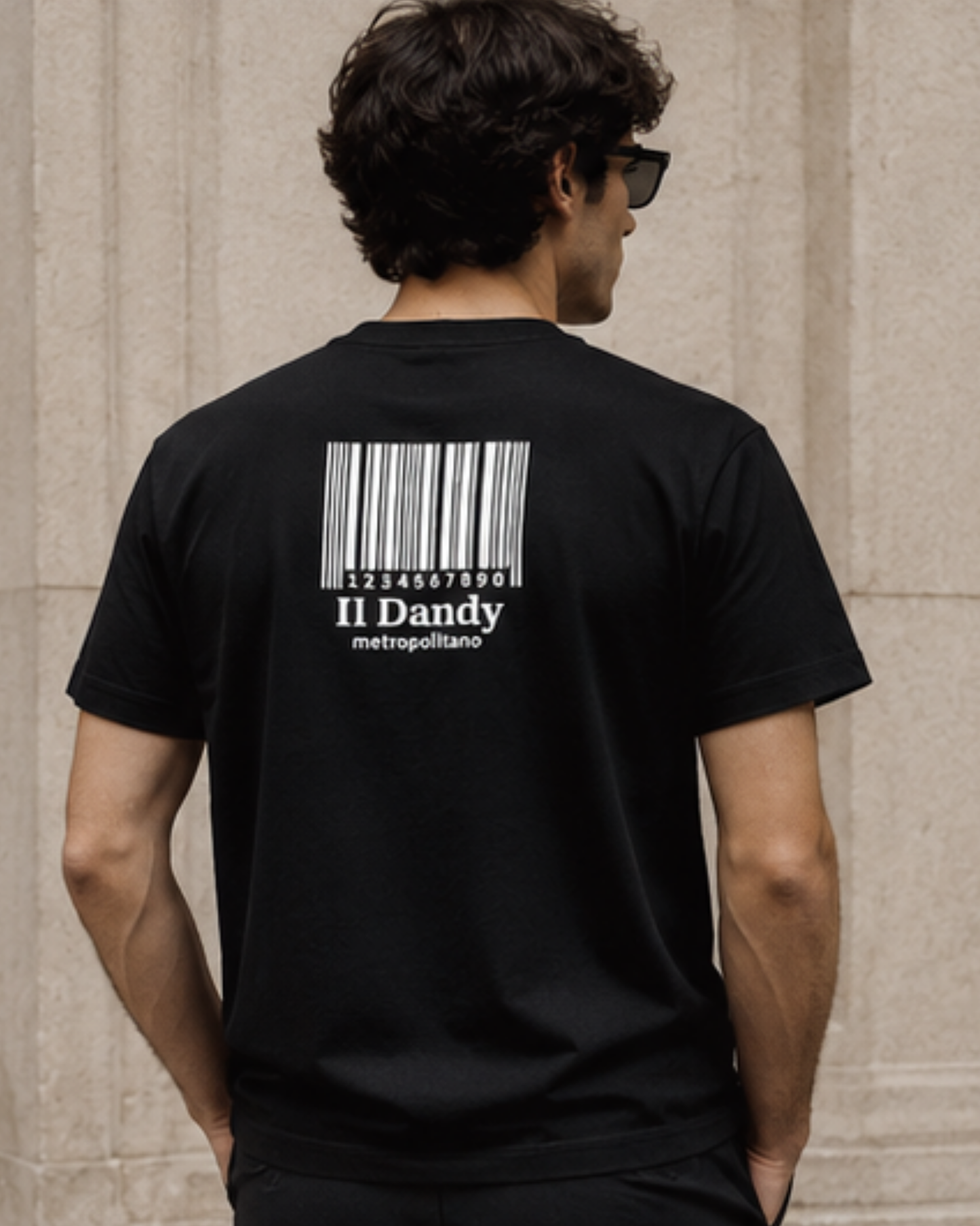 T-shirt Uomo Bianca "Il Dandy Metropolitano" con Grafica Barcode Nera