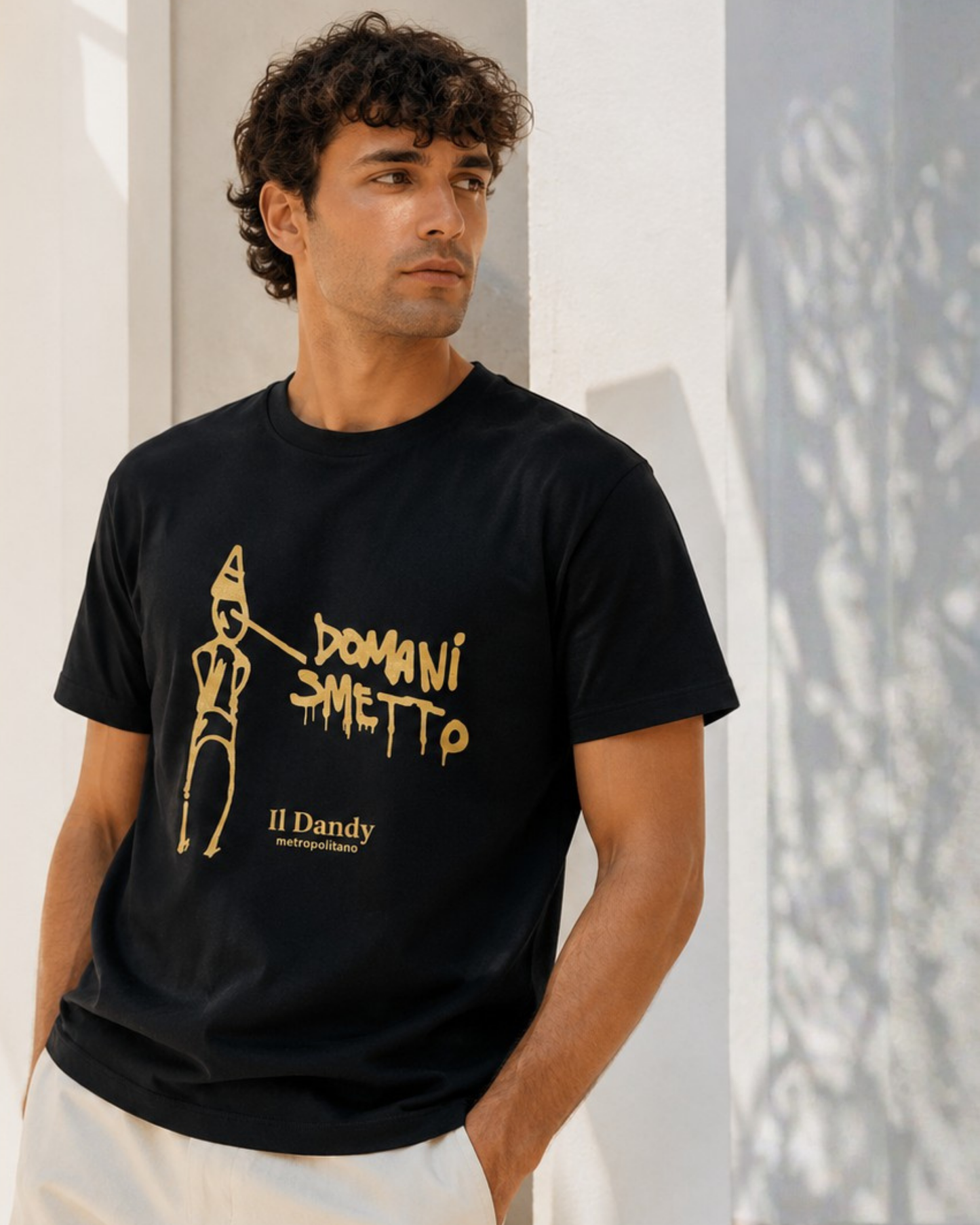 T-shirt Uomo Nera "Il Dandy Metropolitano" - Grafica "Domani Smetto"