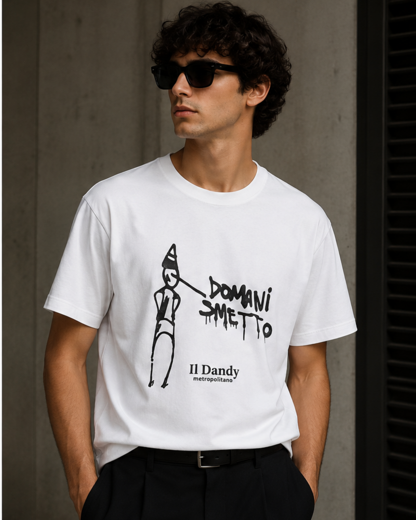T-shirt Uomo Bianca "Il Dandy Metropolitano" - Grafica "Domani Smetto" Bianca